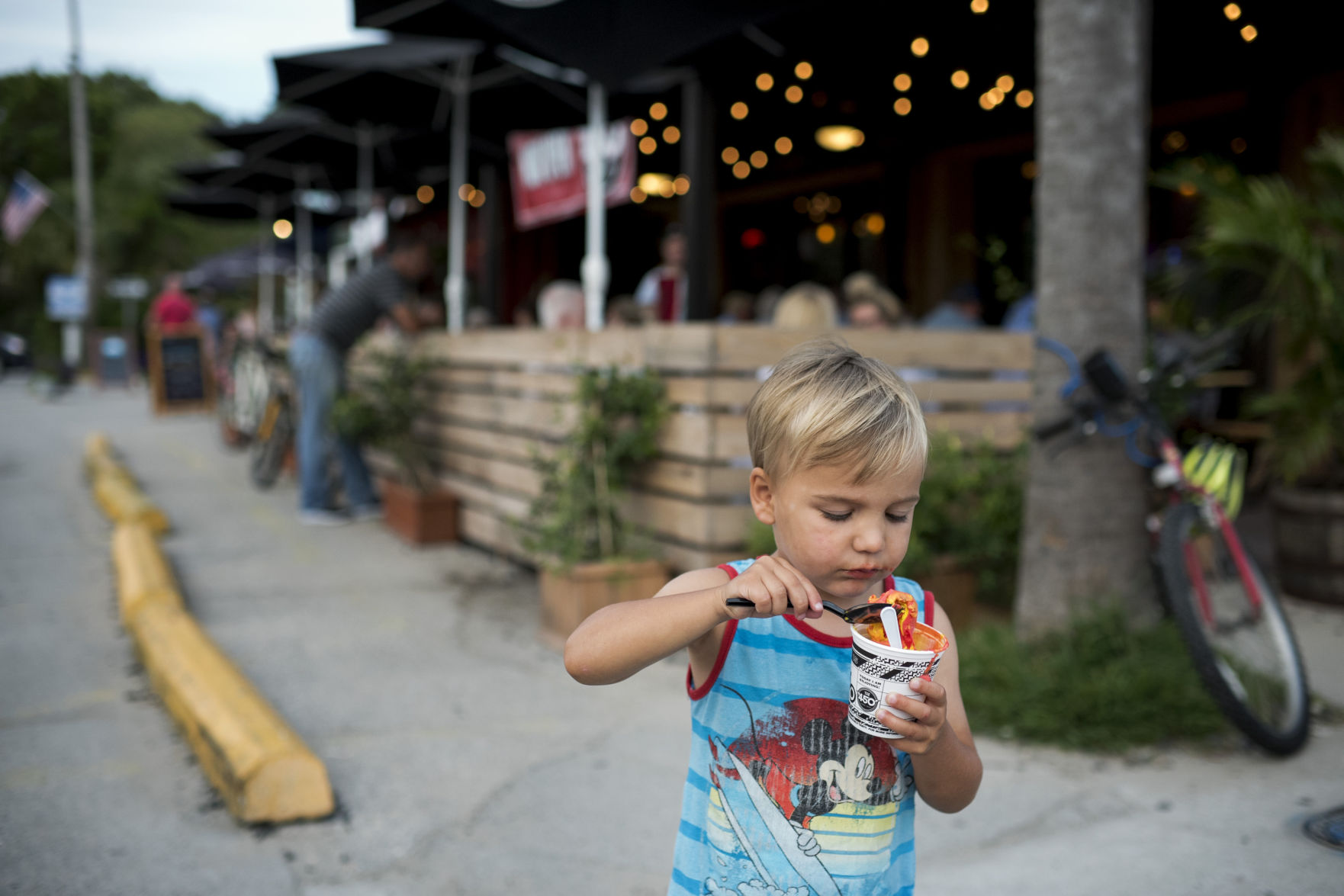 06_Ice_cream_boy.JPG (copy)